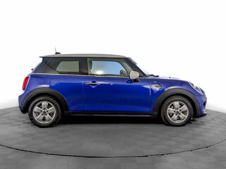 2021 Mini Hatch Cooper III (F55/F56) Рестайлинг, синий, 2290000 рублей, вид 4