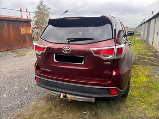 2014 Toyota Highlander III (XU50), красный, 2500000 рублей, вид 2
