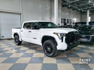 2021 Toyota Tundra CrewMax III, белый, 7579000 рублей, вид 3