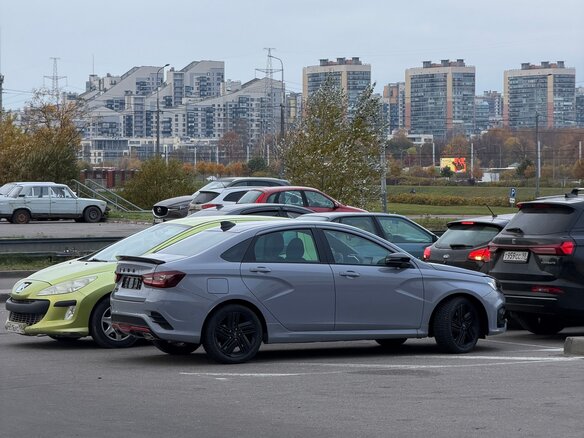 2026 Lada (ВАЗ) Vesta Sport I Рестайлинг (NG), серый, 2410000 рублей - вид 4