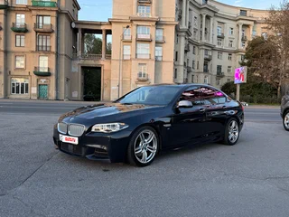 2013 BMW 5 серии M550d xDrive VI (F10/F11/F07) Рестайлинг, синий, 2950000 рублей, вид 1