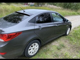 2013 Hyundai Solaris I, серый, 800000 рублей, вид 3