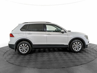 2020 Volkswagen Tiguan II, белый, 2385000 рублей, вид 4