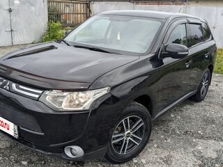 2012 Mitsubishi Outlander III, чёрный, 1200000 рублей, вид 1