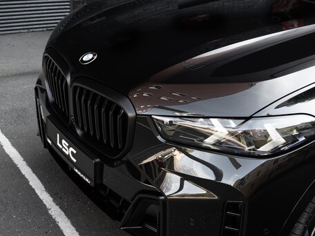 2026 BMW X5 30d IV (G05/G18) Рестайлинг, чёрный, 14970000 рублей, вид 4