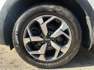 2018 Kia Sportage IV Рестайлинг, белый, 2070000 рублей, вид 5