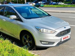 2015 Ford Focus III Рестайлинг, серебристый, 1300000 рублей, вид 1