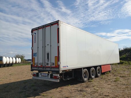 2021 Schmitz Cargobull SKO, белый, 7050000 рублей, вид 3