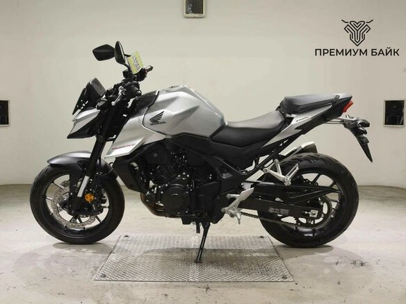2025 Honda CB 750 Hornet, серебристый, 947000 рублей - вид 1