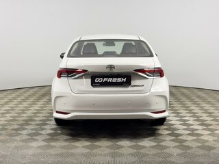 2022 Toyota Corolla XII (E210), белый, 1875000 рублей, вид 4