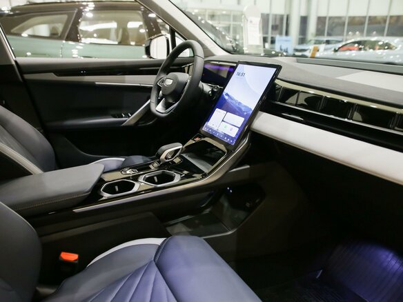 2026 Geely Atlas II, белый - вид 19