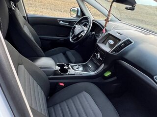 2019 Ford S-MAX II Рестайлинг, белый, 1800000 рублей, вид 5