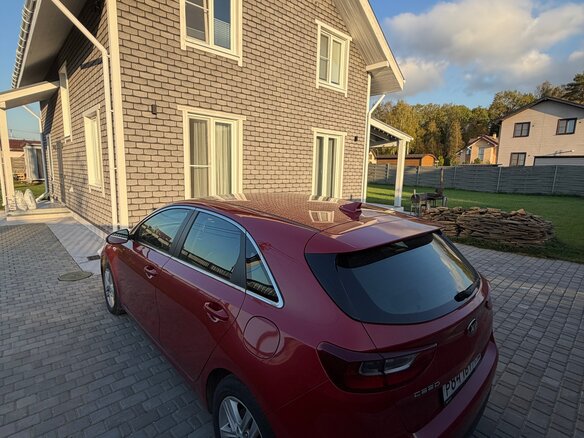 2018 Kia Ceed III, красный - вид 2
