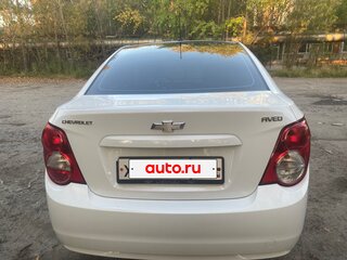 2012 Chevrolet Aveo II, белый, 680000 рублей, вид 3