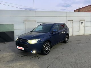 2013 Mitsubishi Outlander III, синий, 1370000 рублей, вид 1