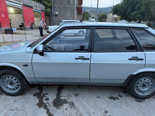 2002 Lada (ВАЗ) 21093i, серебристый, 400000 рублей, вид 3