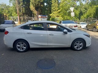 2017 Chevrolet Cruze II, белый, 900000 рублей, вид 3