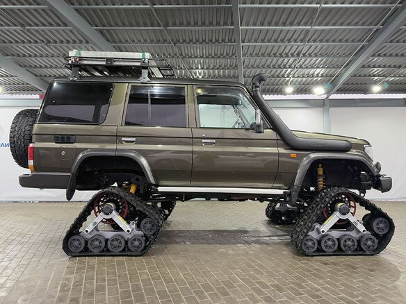 1993 Toyota Land Cruiser 70 Series, коричневый, 7499000 рублей - вид 5