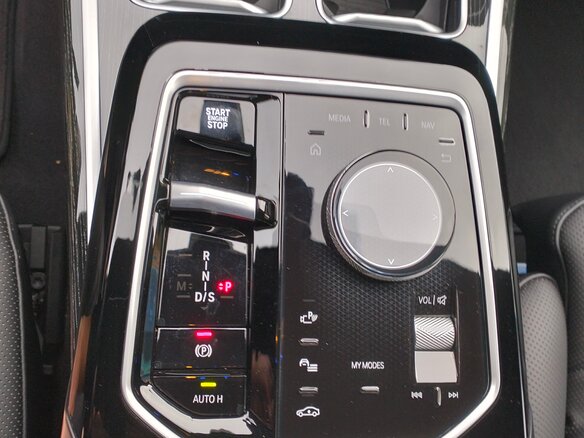 2022 BMW 7 серии 740d xDrive VII (G70), чёрный, 11980000 рублей - вид 8
