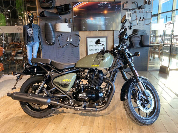 2026 Royal Enfield Shotgun, зелёный, 732000 рублей - вид 3