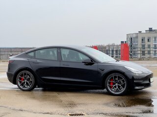2022 Tesla Model 3 Performance I, чёрный, 2470000 рублей, вид 3