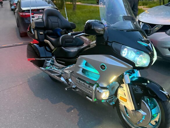 2012 Honda GL 1800 Gold Wing, серебристый, 1999000 рублей - вид 15