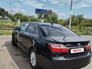 2017 Toyota Camry VII (XV50) Рестайлинг, чёрный, 2000000 рублей, вид 3