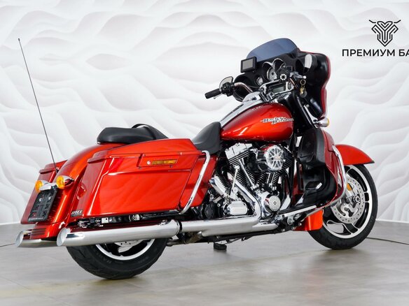 2011 Harley-Davidson Street Glide, красный, 1127000 рублей - вид 5