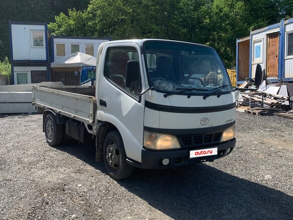 2002 Toyota Dyna, белый, 1350000 рублей - вид 3
