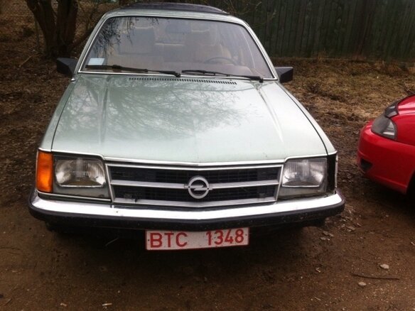 1981 Opel Commodore C, зелёный - вид 1