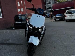 2024 Yadea T60, белый, 180000 рублей, вид 5