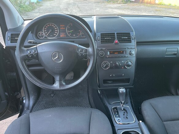 2009 Mercedes-Benz A-Класс 170 II (W169) Рестайлинг, чёрный, 540000 рублей - вид 8