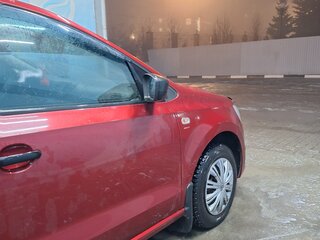 2011 Volkswagen Polo V, красный, 720000 рублей, вид 5