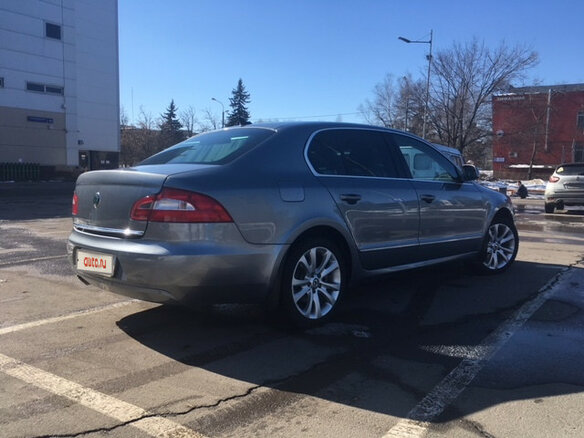 2012 Skoda Superb II, серый - вид 2