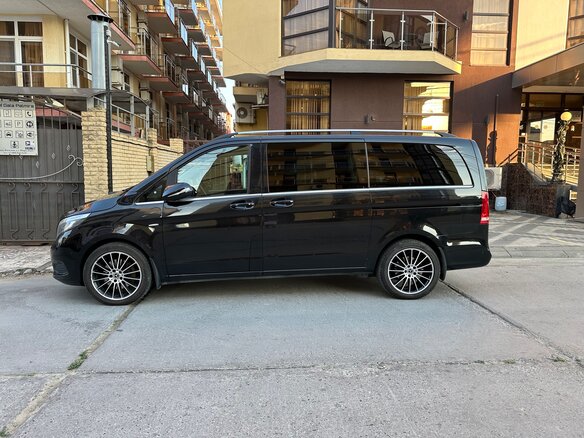 2016 Mercedes-Benz V-Класс Long 250 d длинный III (W447), чёрный, 5500000 рублей - вид 3