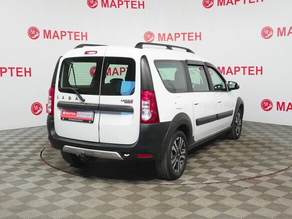 2022 Lada (ВАЗ) Largus Cross I Рестайлинг, белый, 1180000 рублей - вид 5