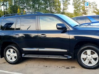 2012 Toyota Land Cruiser 200 Series Рестайлинг 1, чёрный, 4200000 рублей, вид 2