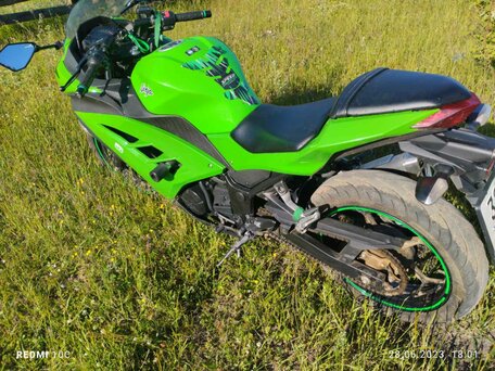 2013 Kawasaki Ninja 300, зелёный, 340000 рублей, вид 3