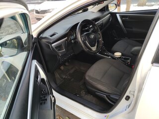 2013 Toyota Corolla XI (E160, E170, E180), белый, 1250000 рублей, вид 4