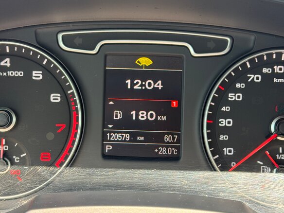 2012 Audi Q3 I (8U), белый - вид 7