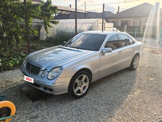 2003 Mercedes-Benz E-Класс 200 III (W211, S211), серебристый, 690000 рублей, вид 1