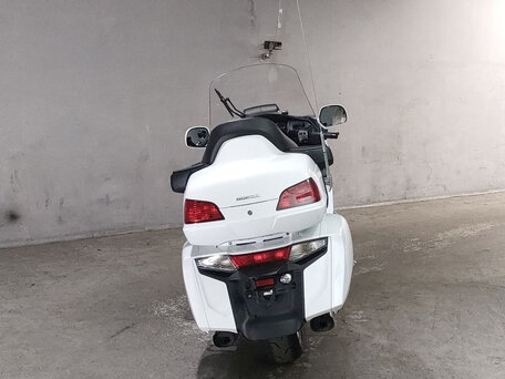 2014 Honda GL 1800 Gold Wing, белый, 1400000 рублей, вид 4