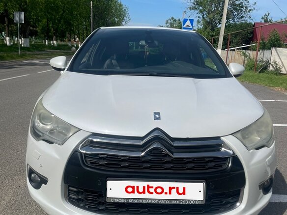 2012 Citroen DS4, белый, 750000 рублей
