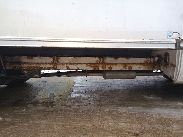 2004 Mercedes-Benz Sprinter, белый, 1300000 рублей - вид 12