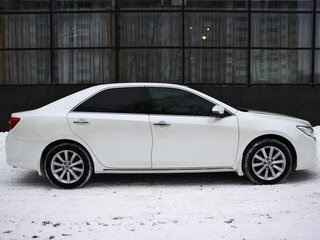 2013 Toyota Camry VII (XV50), белый, 1600000 рублей, вид 4