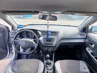 2014 Kia Rio III, серебристый, 875000 рублей, вид 4