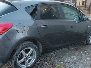 2010 Opel Astra J, серый, 715000 рублей, вид 4