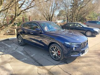 2017 Maserati Levante I, синий, 4050000 рублей, вид 3
