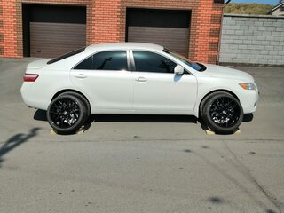 2011 Toyota Camry VI (XV40) Рестайлинг, белый, 1880000 рублей, вид 3