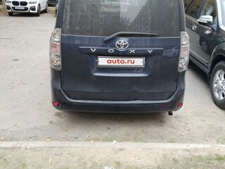 2008 Toyota Voxy II (R70), синий, 1300000 рублей, вид 2